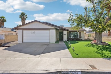 7247 Pleasant View Ave, Las Vegas, NV 89147 - photo 2