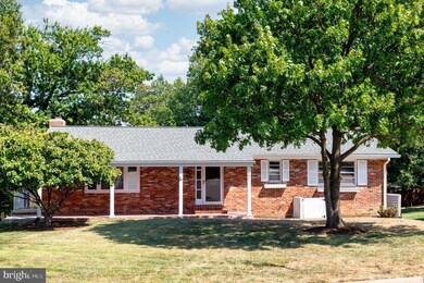 6621 Hulvey Terrace, Alexandria, VA 22306 - photo 2