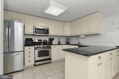 2490 Warm Spring Way, Odenton, MD 21113 - photo 3