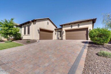 06-6Front of home