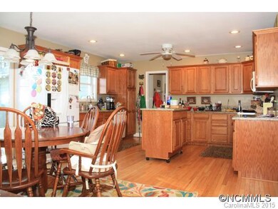 Kitchen with Granite!
