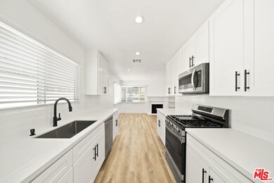 6153 Castana Ave, Lakewood, CA 90712 - photo 4