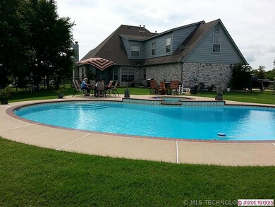 Perfect for entertaining friends and family.
