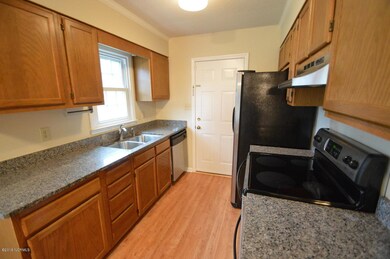 122 Carriage Dr, Jacksonville, NC 28546 - photo 7