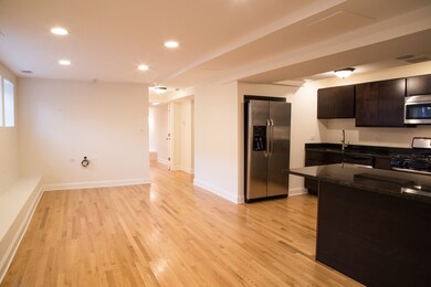 6256 N Richmond St unit 62561, Chicago, IL 60659 - photo 2