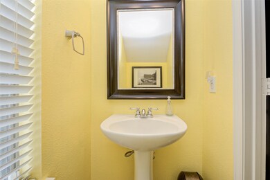 6002 Gilman Trace Ln, Houston, TX 77092 - photo 6