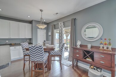 eat in kitchen