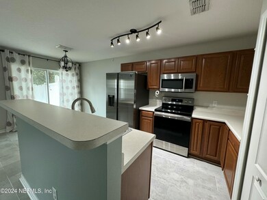 8224 Halls Hammock Ct, Jacksonville, FL 32244 - photo 4