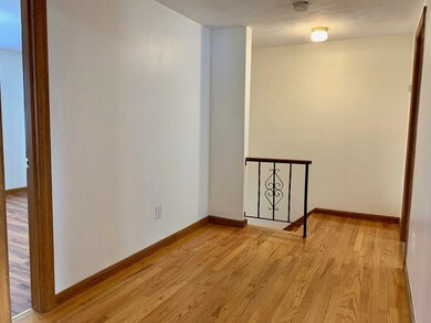 164 Ames St unit Right Side, Brockton, MA 02302 - photo 5