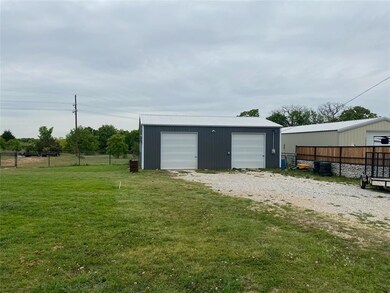137 Florence Ln, Springtown, TX 76082 - photo 7