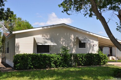 930 Citrus Dr, Alamo, TX 78516 - photo 2