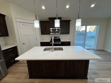 404 Kelton Cir, Shelley, ID 83274 - photo 7