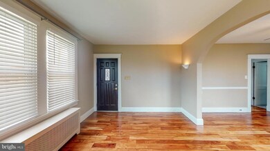 121 W Elm Ave, Baltimore, MD 21206 - photo 2