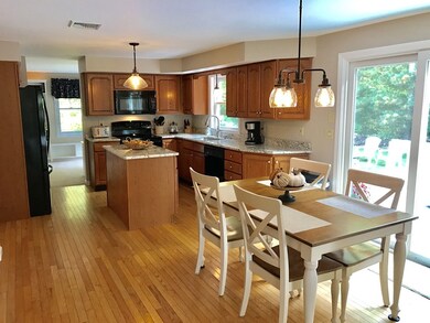 97 Chamberlain Rd, Uxbridge, MA 01569 - photo 6