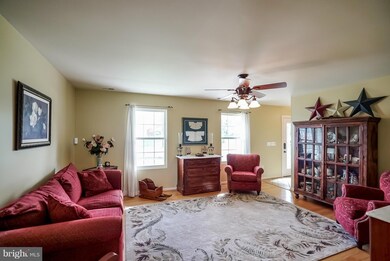 1538 Ridgely Dr, Edgewater, MD 21037 - photo 6