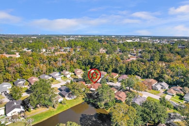 8222 Lake Woodbourne Dr E, Jacksonville, FL 32217 - photo 5