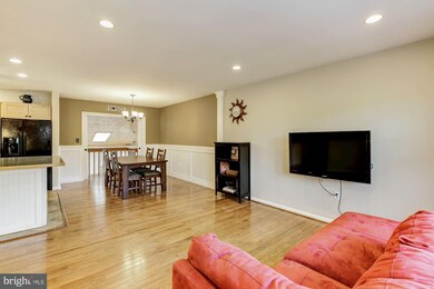 916 Caren Dr, Sykesville, MD 21784 - photo 7