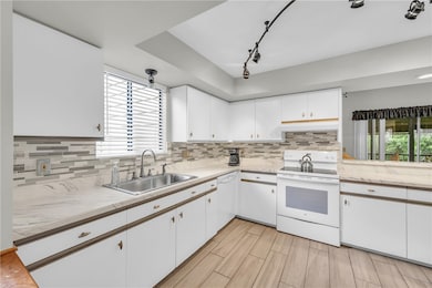 2125 Pine Creek Blvd unit 204, Vero Beach, FL 32966 - photo 4