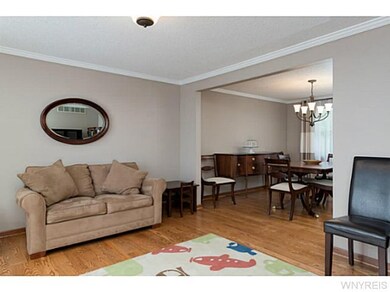 850 Thomas Fox Dr W, North Tonawanda, NY 14120 - photo 2