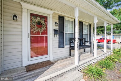 207 W Water St, Centreville, MD 21617 - photo 3