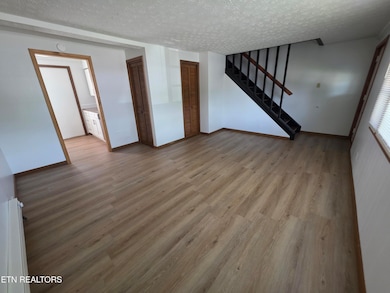 187 Tacoma Rd, Oak Ridge, TN 37830 - photo 3