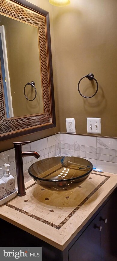 16835 Nuttal Oak Place, Woodbridge, VA 22191 - photo 3