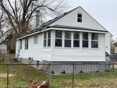 2135 Jarvis Ave, Warren, MI 48091 - photo 2