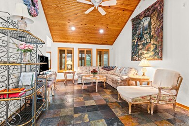 8101 Ozark Dr, San Marcos, TX 78666 - photo 3