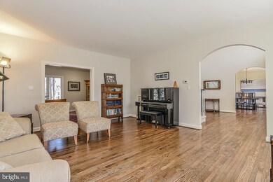 11330 Bright Pond Ln, Reston, VA 20194 - photo 7