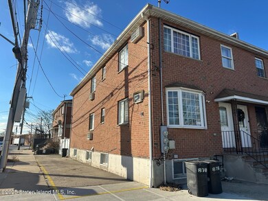 878 Euclid Ave