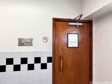 Fairway Villa unit 806, Honolulu, HI 96815 - photo 7