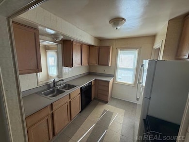 5924 Lodewyck St, Detroit, MI 48224 - photo 7