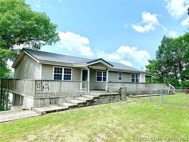 Plenty of flat yard with fenced in area