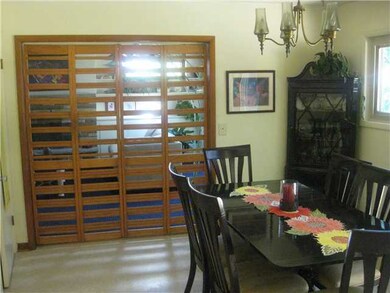 2902 Woodview Dr, Lansing, MI 48911 - photo 7