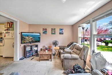 07-LIVING ROOM