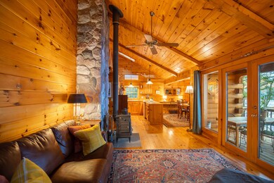 10 Demoras Way, Livermore, ME-35