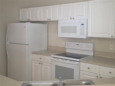 5566 Metrowest Blvd unit 303, Orlando, FL 32811 - photo 6