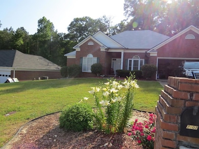 Another view of front of house