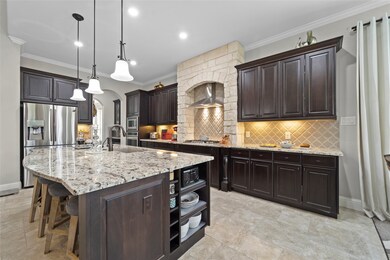 214 Spring Creek Ct, Pinehurst, TX 77362 - photo 2