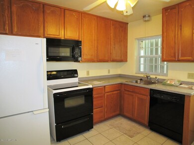 3807 Rendale Dr, Jacksonville, FL 32210 - photo 5