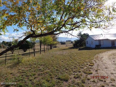 driveway to house