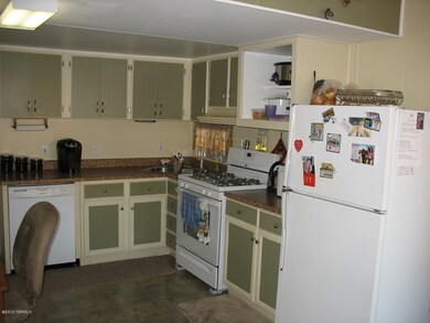 5425 Rocking Circle Kitchen