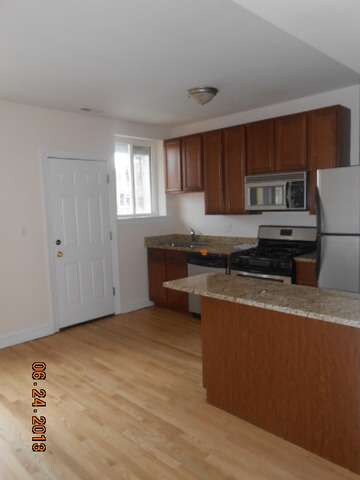6321 N Sacramento Ave unit 2W, Chicago, IL 60659 - photo 4