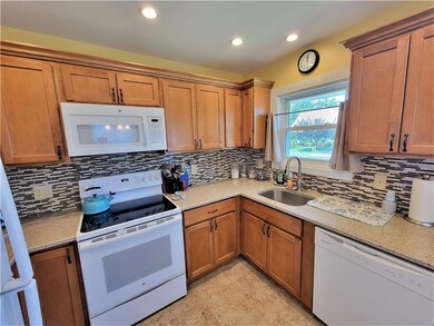 3406 Thomas St, Whitehall, PA 18052 - photo 6