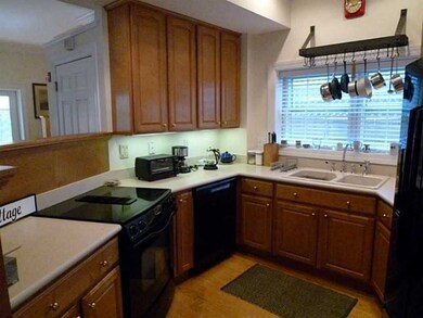 34 Catherine St unit The Cottage, Newport, RI 02840 - photo 4