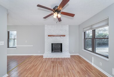 10906 Oak Harbor Dr L-9