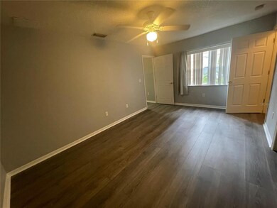 2816 Fan Palm Dr unit Lockout, Davenport, FL 33897 - photo 5