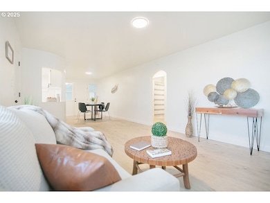 1835 15th Ave, Longview, WA 98632 - photo 2