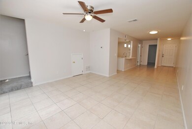 4340 Melissa Ct W, Jacksonville, FL 32210 - photo 7