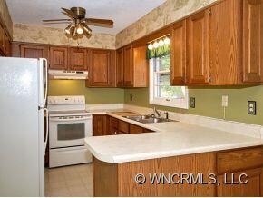 1 Davlyn Dr, Asheville, NC 28806 - photo 2